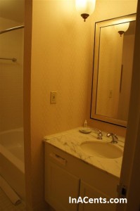 120525 Renaissance Cleveland Bathroom 1
