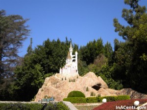 100410 Disneyland Storybook Village 01