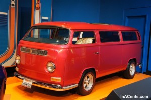 24-120707 Indianapolis Children's Museum Hot Wheels VW Bus
