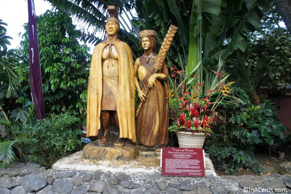 120614 Tropical Farms Macadamia Farm Oahu, Hawaii Harry and Mary Lake Statue