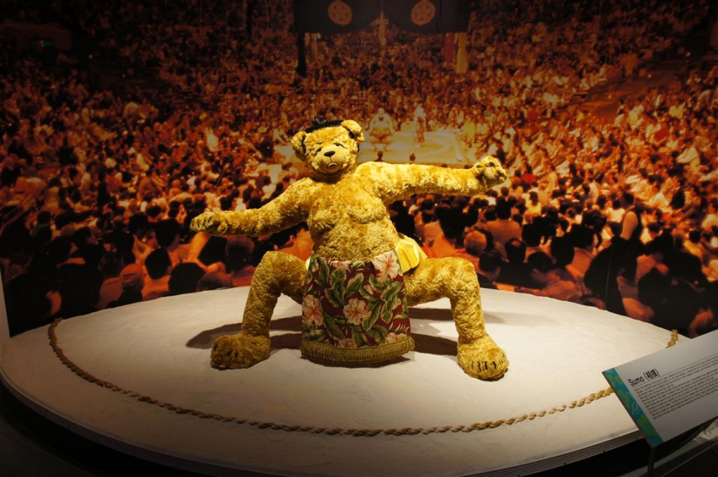 120624 Teddy Bear World- Sumo Wrestler