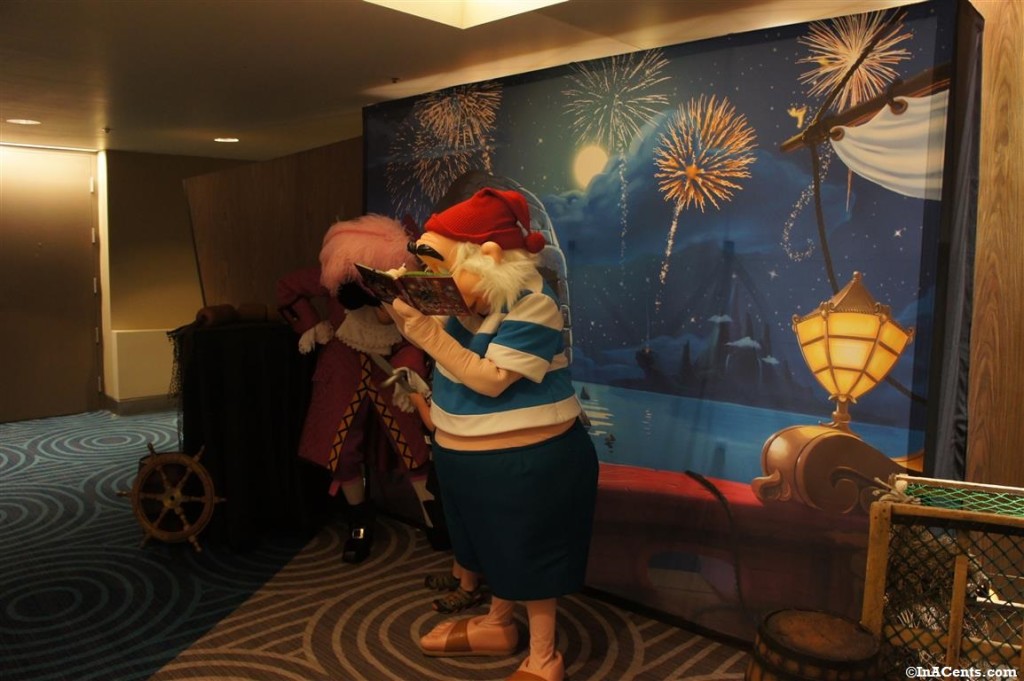 140614 Disney Pirate & Pals Firework Voyage