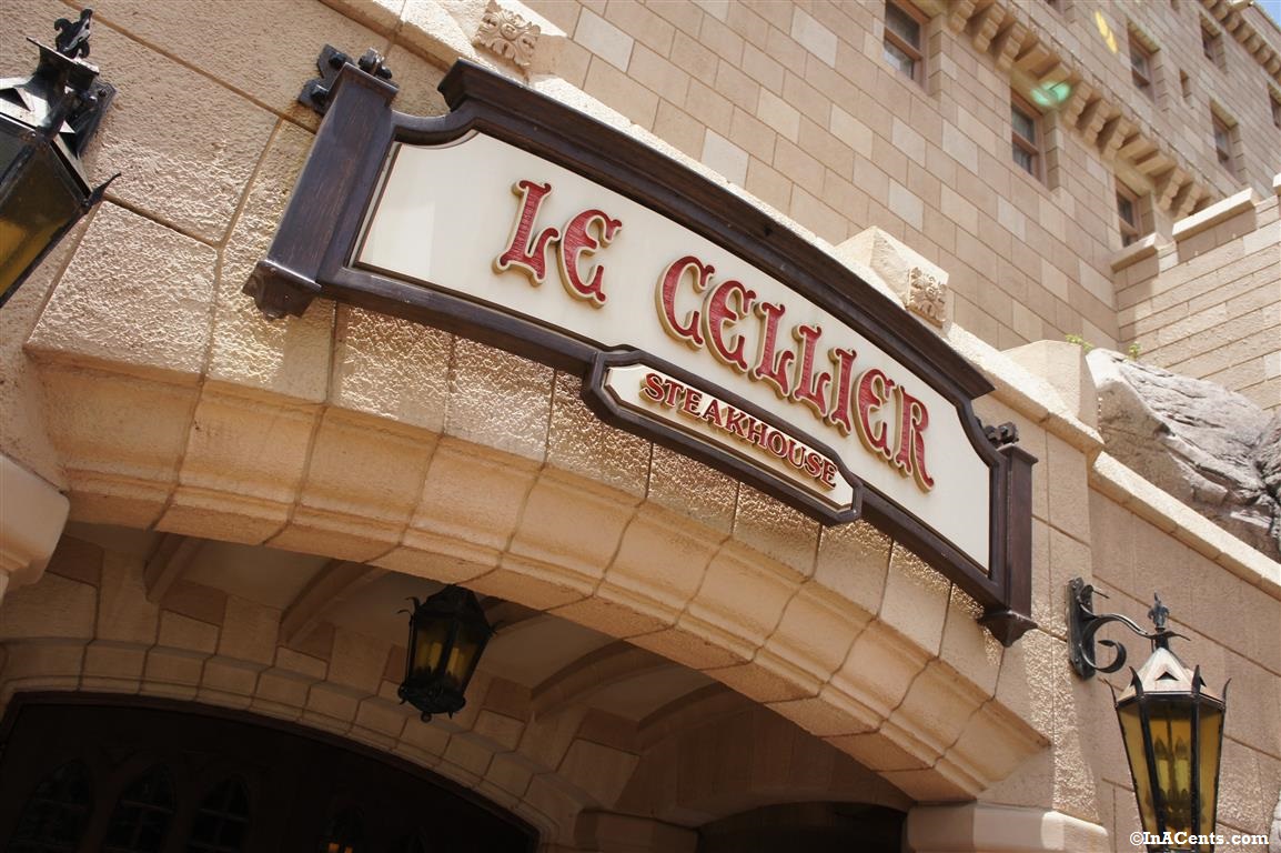 140615-Disney-Le-Cellier-Steakhouse