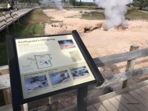 190629 Yellowstone Fountain Paint Pots (2)