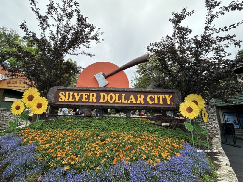 230611 Silver Dollar City Sign