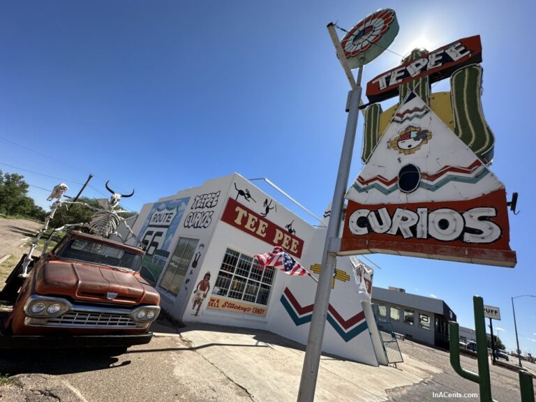 230613 Tepee Curios New Mexico