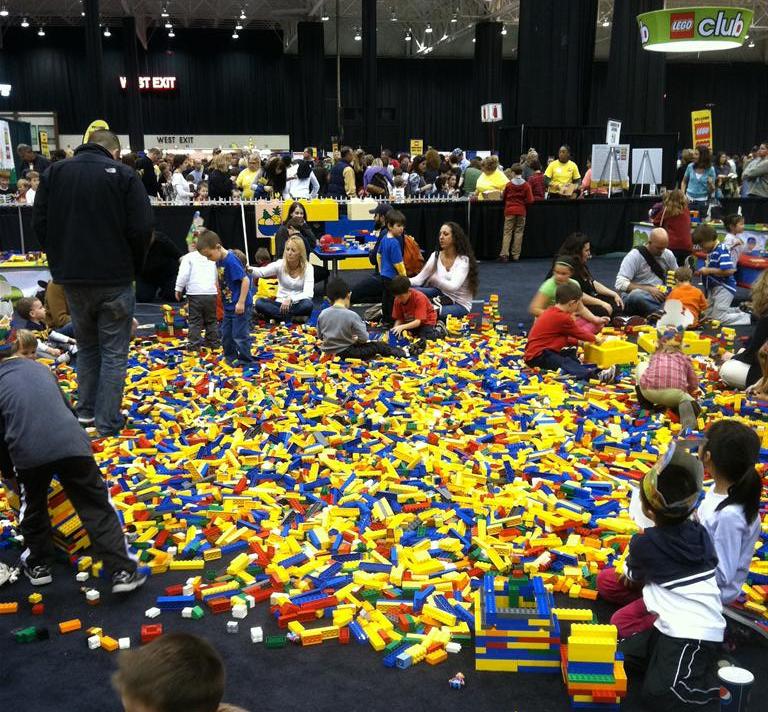 Lego Duplo Pile